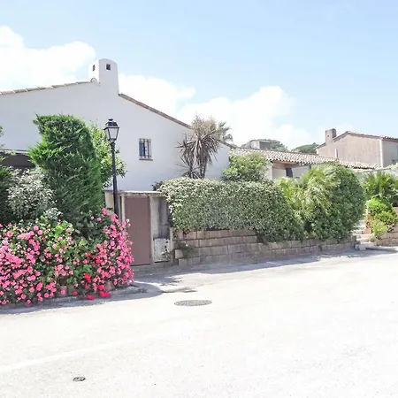 Les Parcs De Gassin-1 By Interhome Nyaraló